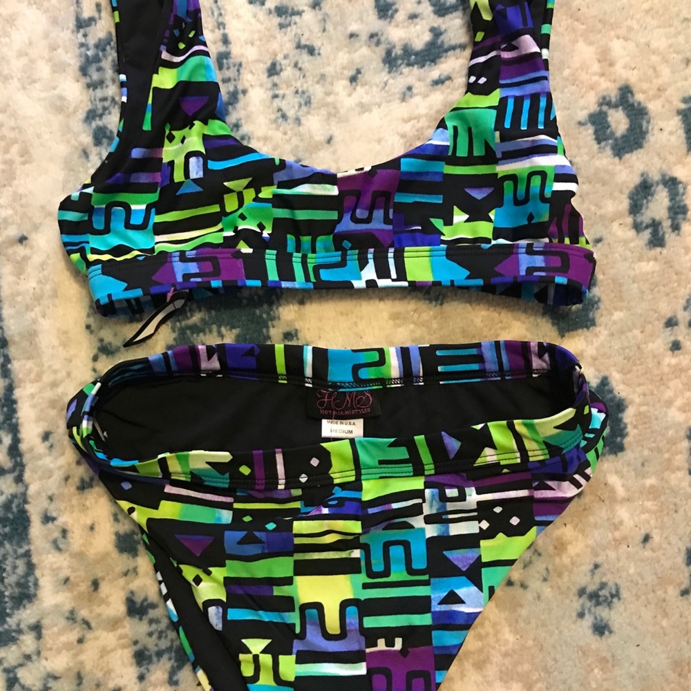 High cut high waisted bikini